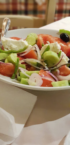 Opinii despre Εστιατόριο Ταβέρνα GEORGE’S STEAK HOUSE Γλυφάδα în Γλυφάδα - Γαστρονομία και φιλοξενία