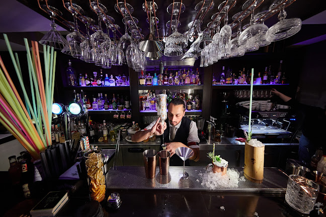 Πεζόδρομος, Γιάλοβα 240 01