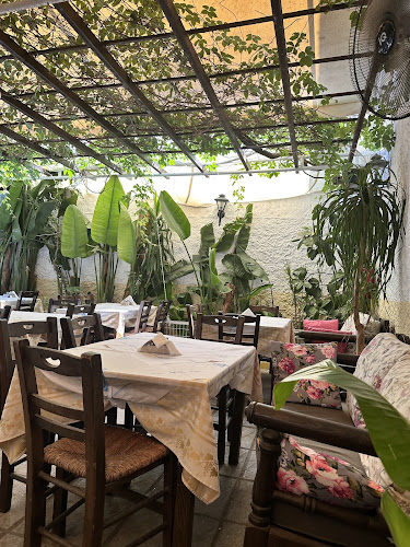 Σοφοκλέους 16, Ρόδος 851 00