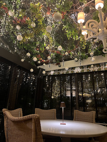 Best Friends - Γαστρονομία και φιλοξενία