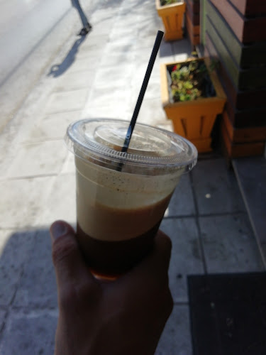 Freddo Caldo Espresso Bar - Γαστρονομία και φιλοξενία