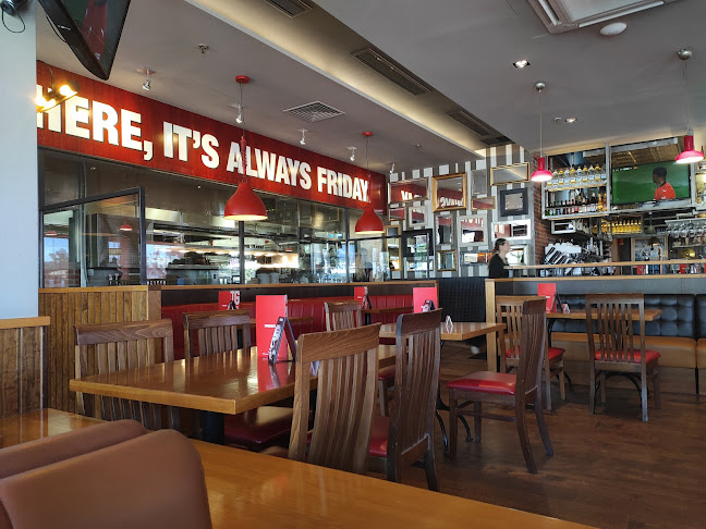 TGI Fridays Μαρίνα Φλοίσβου - Γαστρονομία και φιλοξενία