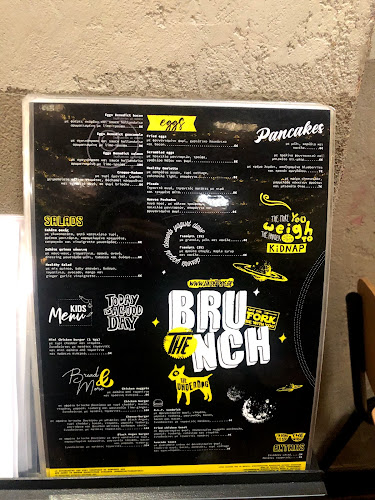 The Underdog® Flagship Store Thissio - Γαστρονομία και φιλοξενία