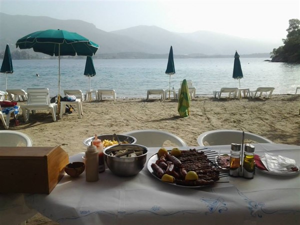 Comentarii opinii despre Love Bay Beach Bar