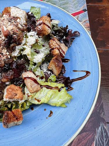 Ακαμάτρα - Akamatra