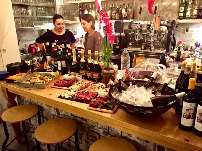 Opinii despre TORTUGA ArtCafè Winebar Gallery în Αίγινα - Γαστρονομία και φιλοξενία