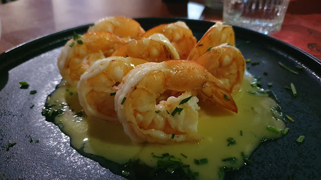 Οινόα - Γαστρονομία και φιλοξενία