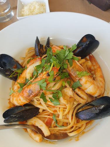 Ντεούντας - Γαστρονομία και φιλοξενία