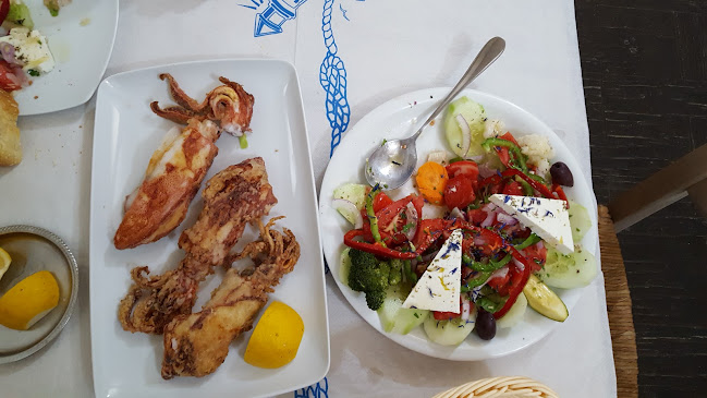 Τριαντάφυλλος - Η Μικρή Πλατεία - Παλαιόκαστρο