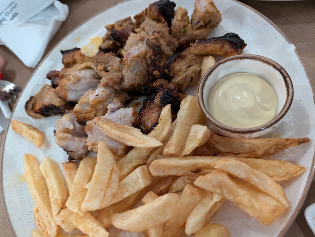 Comentarii opinii despre Taverna Petros