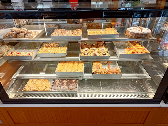 Opinii despre ΒΕΛΕΜΒΕΤΣΟΣ Α.Ε. în Μαραθόκαμπος - Γαστρονομία και φιλοξενία