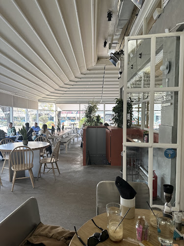 Comentarii opinii despre White Spoon