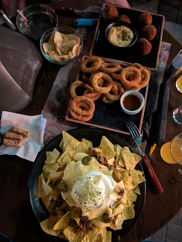 Arch Beer House - Γαστρονομία και φιλοξενία