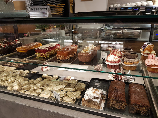 Farina - Κουντουριώτου - Γαστρονομία και φιλοξενία