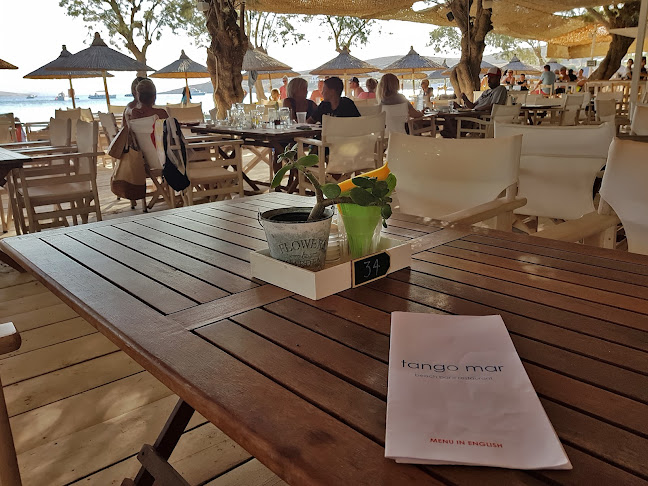 Παραλία Λιβάδια - Δυτικός Άκρος, Κρωτήρι 844 00