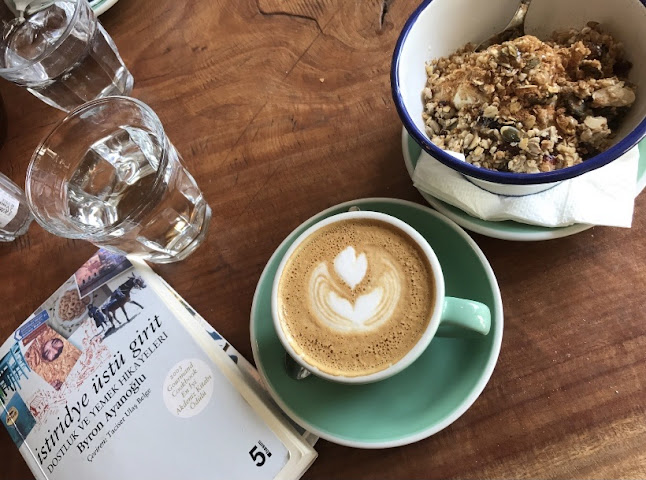 Opinii despre KROSS Coffee Works în Χανιά - Γαστρονομία και φιλοξενία
