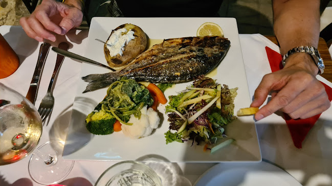 Elizabeth & Stablos - Μάλια