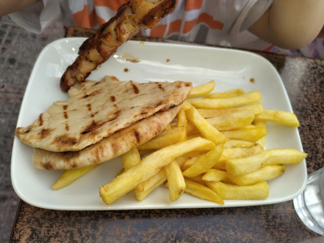 Απλά κι Αλλιώτικα Fast Food - Γυράδικο - Σουβλάκι - Ελασσόνα