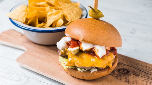 B for Burger - Γαστρονομία και φιλοξενία