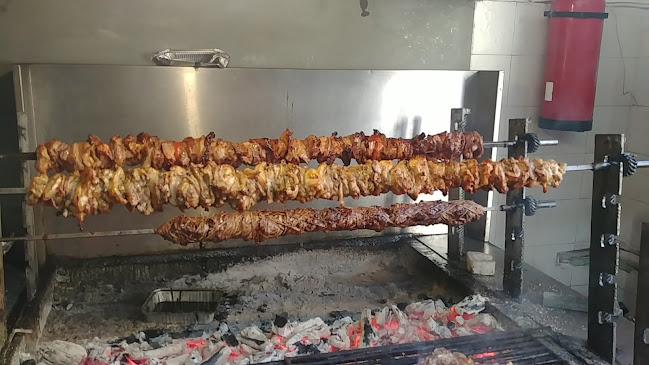 Opinii despre Γρέγος ( Τσιπουράδικο-Μεζεδοπωλείο) în Μαντούδι - Γαστρονομία και φιλοξενία