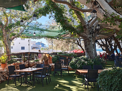 Kallas Beach Restaurant