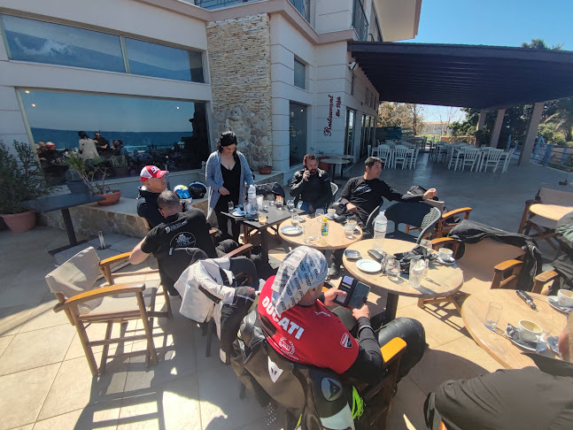 Εν Πλω - Γαστρονομία και φιλοξενία