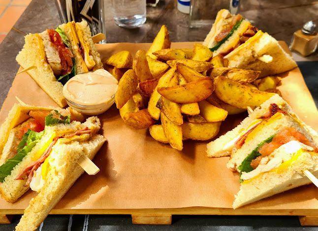 Comentarii opinii despre Enasma cafe