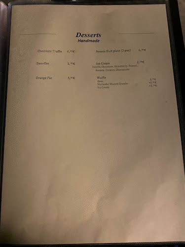 Opinii despre Charoite All Day Bar/Restaurant în Καλαμάτα - Γαστρονομία και φιλοξενία