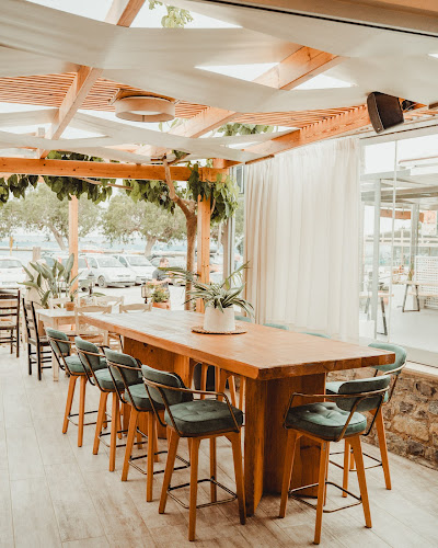 Kri Kri - Γαστρονομία και φιλοξενία