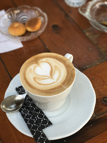 Comentarii opinii despre Belle Amie