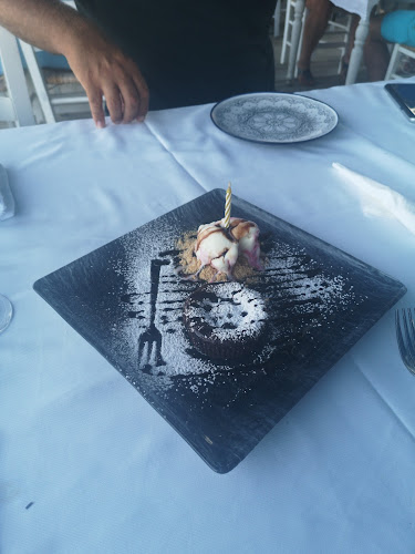 Αρίστος - Γαστρονομία και φιλοξενία