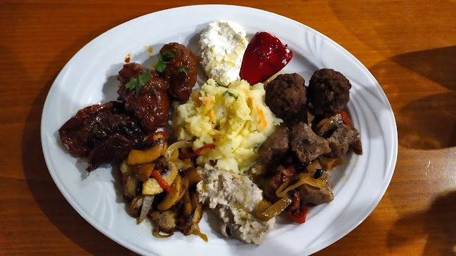 Opinii despre Καφέ - Μεζεδοπωλείο "Φουλ του Μεζέ..." în Κοζάνη - Γαστρονομία και φιλοξενία