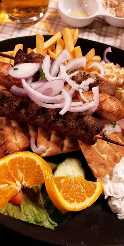 Select Restaurant Cafe - Γαστρονομία και φιλοξενία