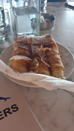 Opinii despre Blue waters în Μύρινα - Γαστρονομία και φιλοξενία