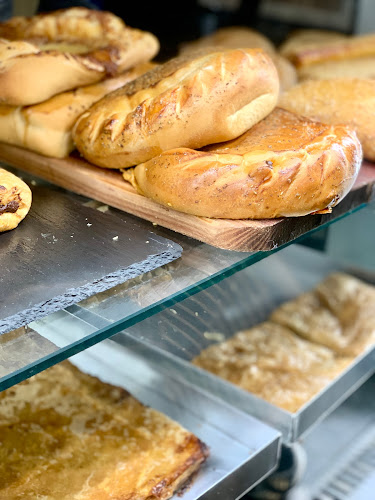 Central Coffee&Breaks - Γαστρονομία και φιλοξενία