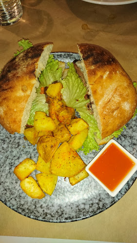 Πλαταιών 10, Αθήνα 104 35