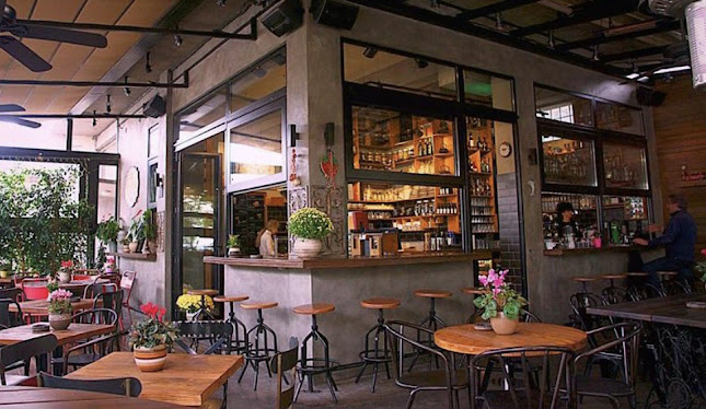 Λεωφ. Μεσογείων 266, Χολαργός 155 62