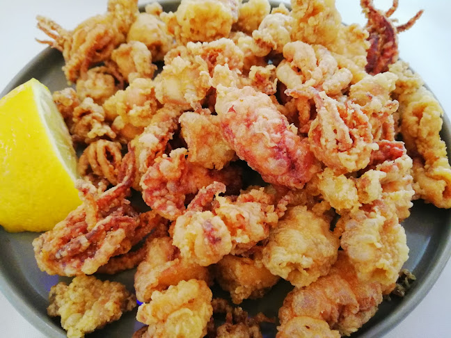 Ουζερί του Καβούρη - Γαστρονομία και φιλοξενία