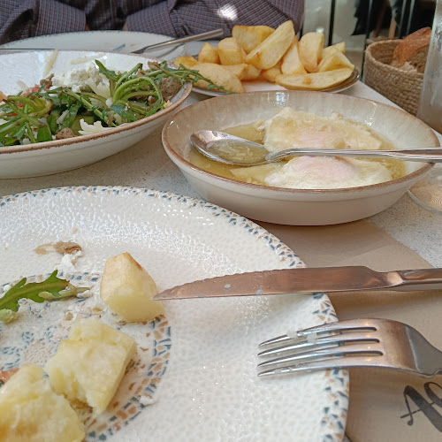 Αθάλη Κρητική Κουζίνα - Γαστρονομία και φιλοξενία