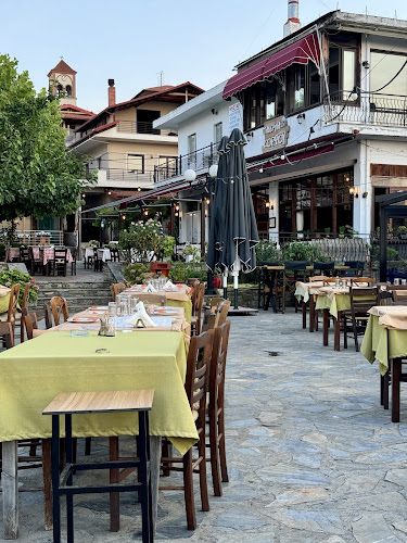 Opinii despre Η ταβέρνα της Χαρίκλειας/Taverna Xarikleia în Λεχαινά - Γαστρονομία και φιλοξενία