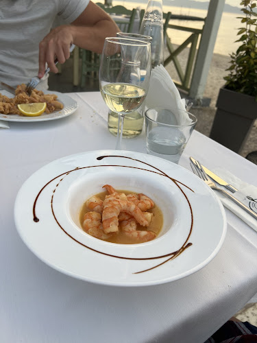 Comentarii opinii despre Molos Seaside Restaurant Nea Roda