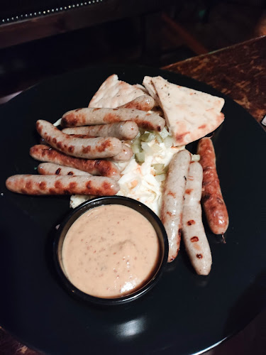 Comentarii opinii despre Arch Beer House