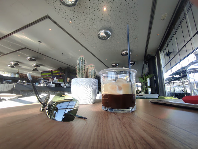 Pisina - Πειραιάς