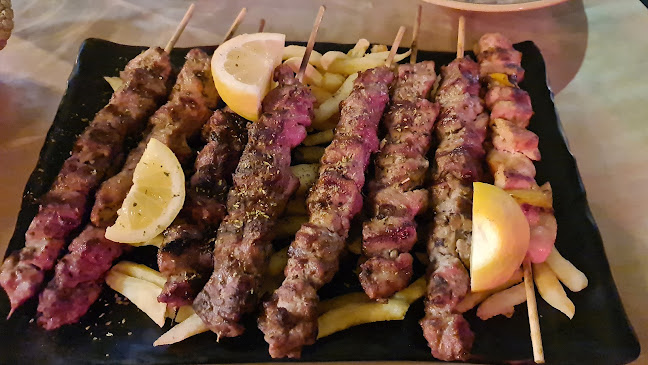 ... στο χέρι - Γαστρονομία και φιλοξενία