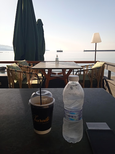 Charoite All Day Bar/Restaurant - Γαστρονομία και φιλοξενία