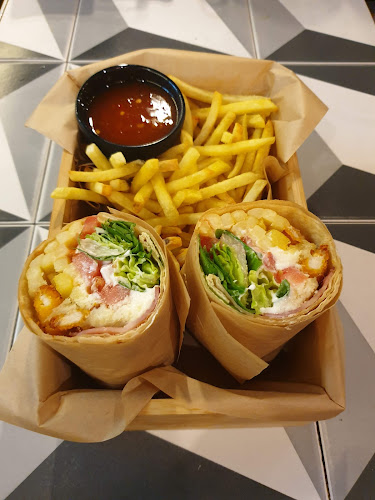 Opinii despre Sorelle Cafe în Ασπροβάλτα - Γαστρονομία και φιλοξενία