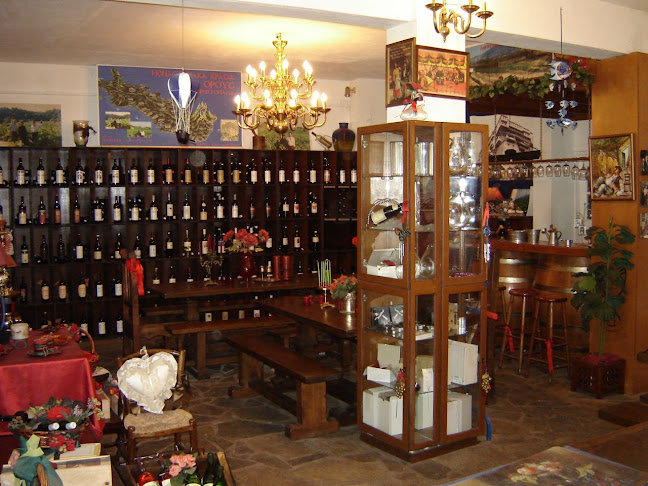 Opinii despre Κάβα Το Διαμάντι Στέφανος Τσιάρτας în Αθήνα - Γαστρονομία και φιλοξενία