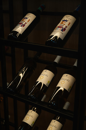 Opinii despre Φούρνος Κουνδουράκη în Ασήμι - Γαστρονομία και φιλοξενία