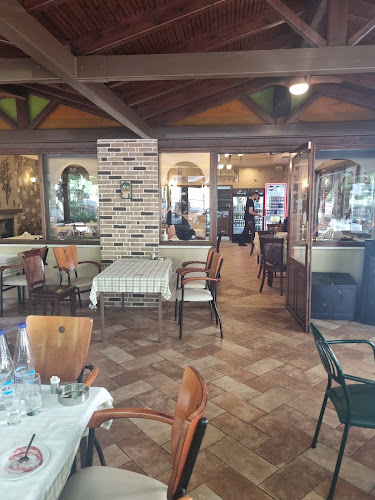 Φλαμουριές - Γαστρονομία και φιλοξενία