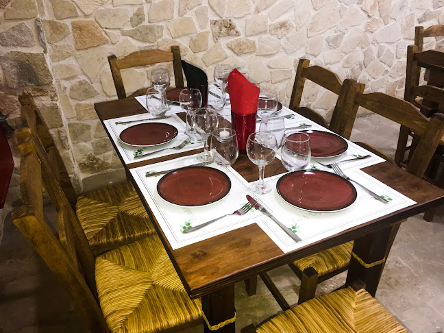 Καπαριανα, Μοίρες 704 00